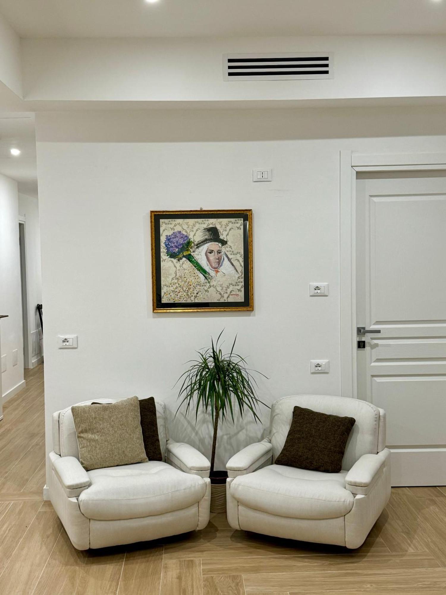 Feel Boutique Rooms Oristano Ngoại thất bức ảnh