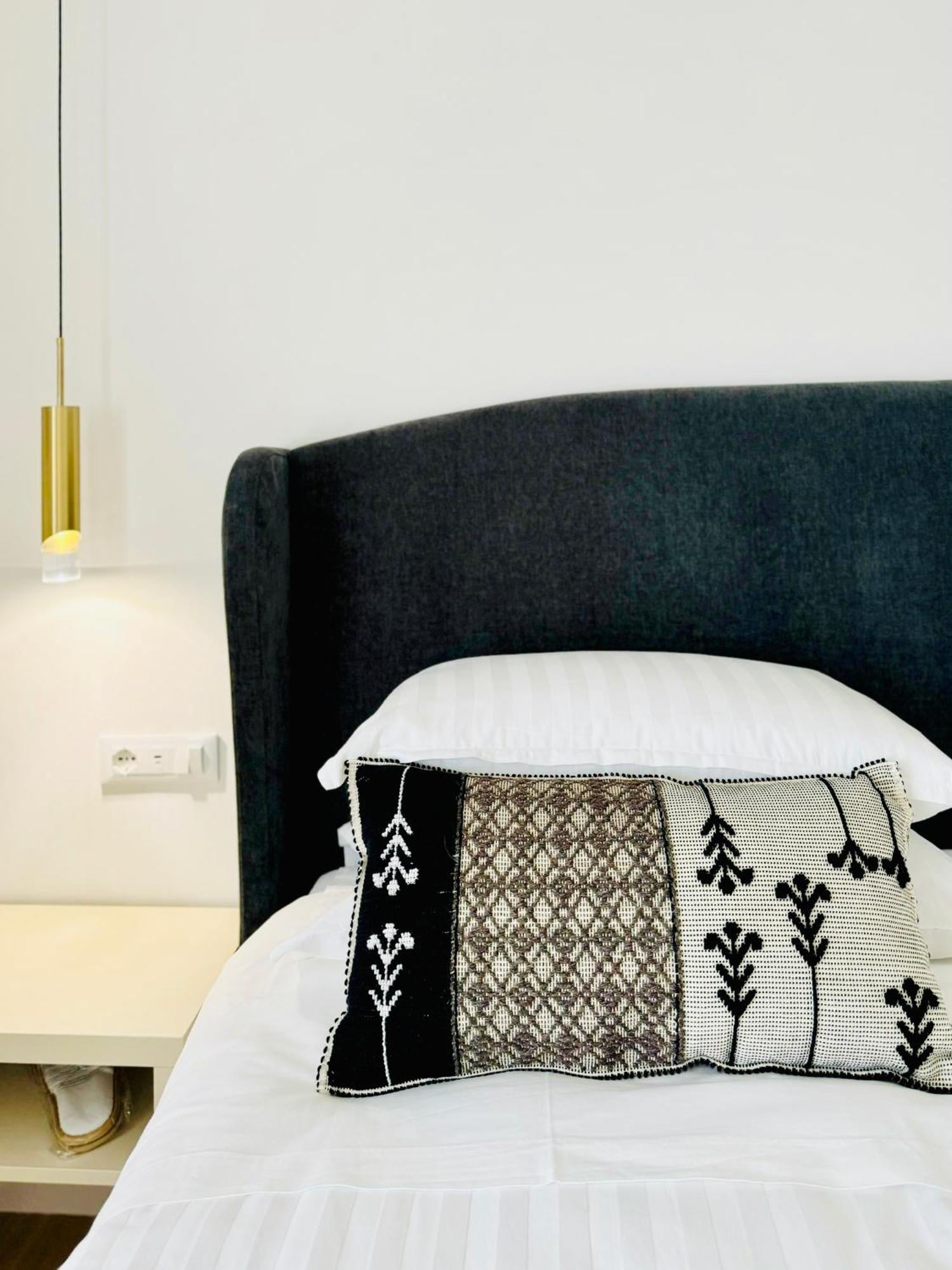 Feel Boutique Rooms Oristano Ngoại thất bức ảnh
