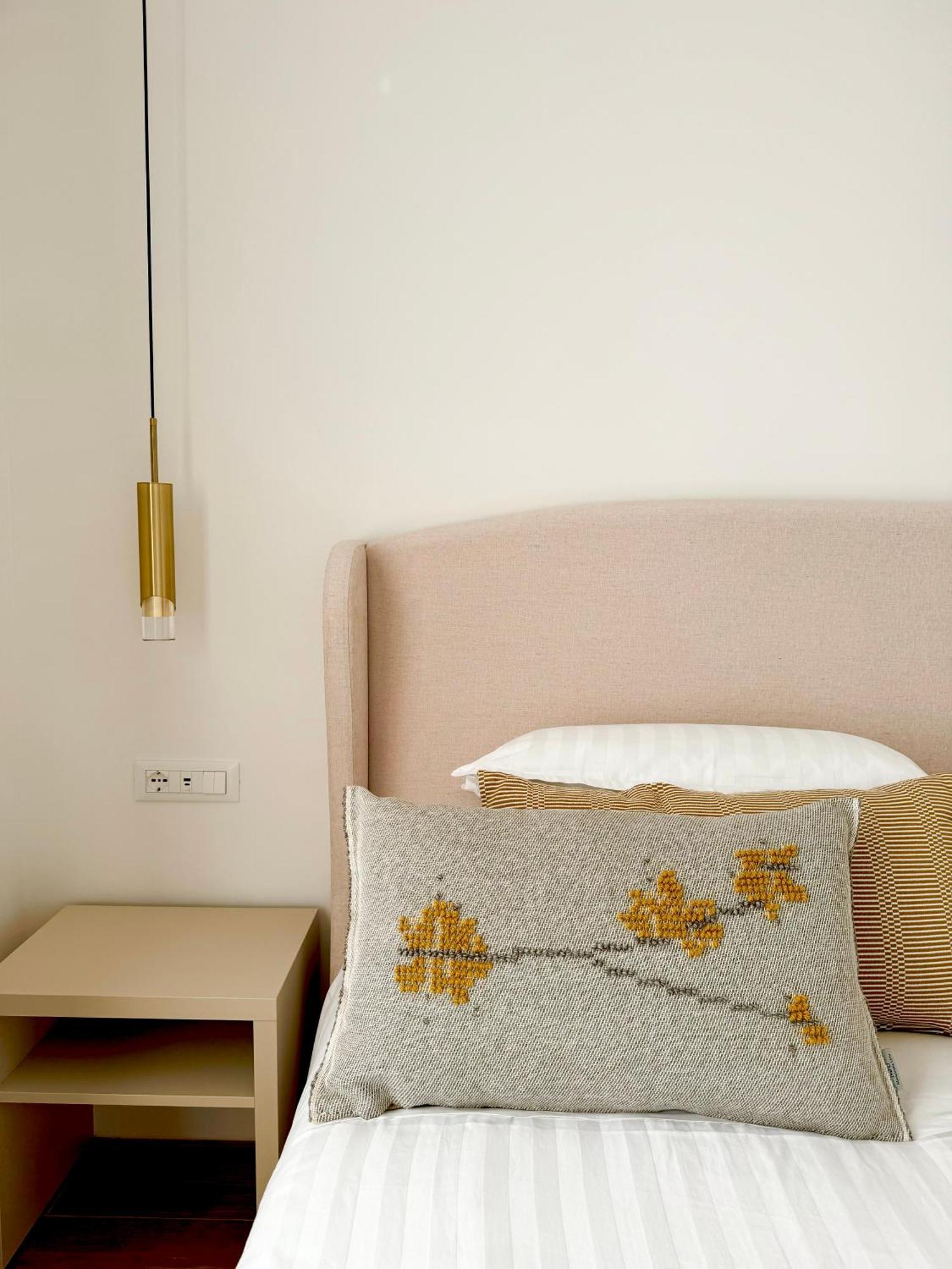 Feel Boutique Rooms Oristano Ngoại thất bức ảnh